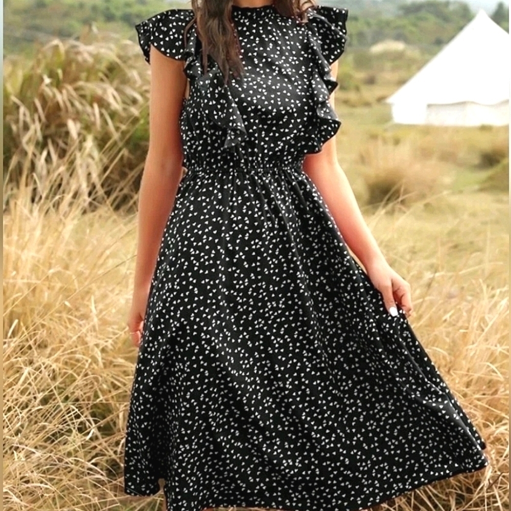 Shein Midi Dress Heart Pattern Ruffled Short Sleeves High Waist Flowy New Medium